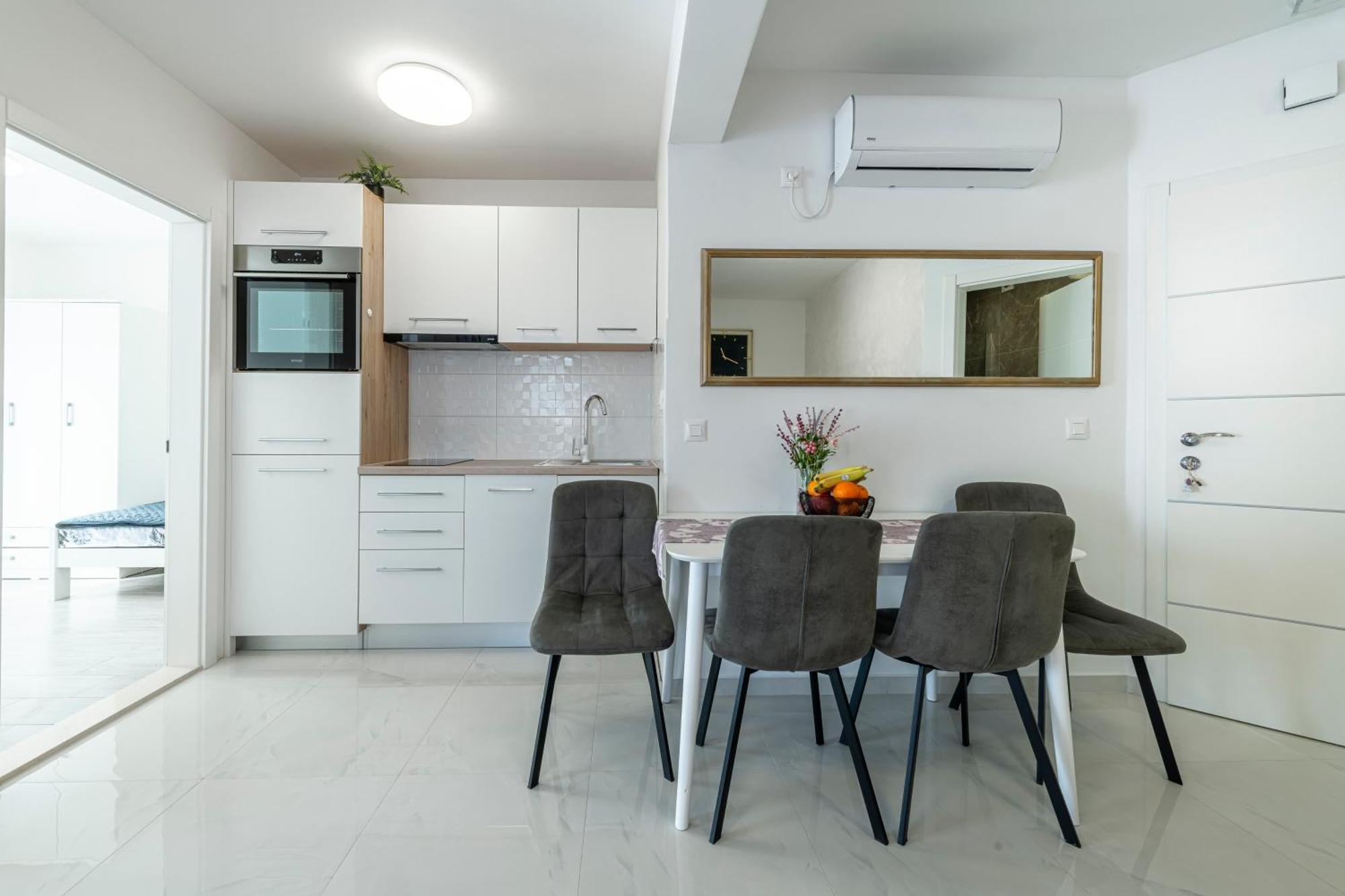 Apartments Kiki Mlini Luaran gambar